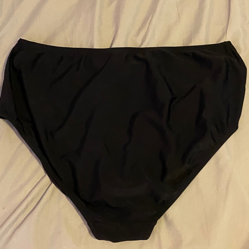 Full coverage swimsuit bottoms